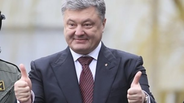 Порошенко заявил, что в Украине нет проблем с безработицей