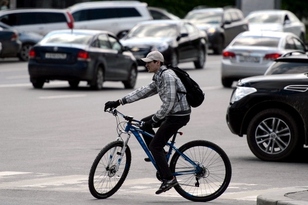Как ездят велосипедисты в Николаеве: по «встречке», против движения