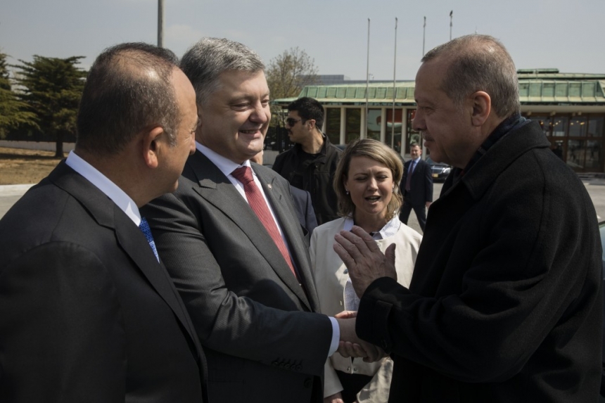 Турция готова направить миротворцев на Донбасс