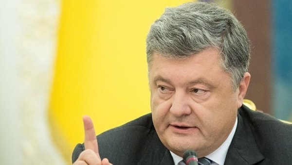 Порошенко заявил о прогрессе в миссии миротворцев на Донбассе