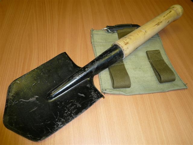 В Виннице наркоман на Пасху избивал прохожих саперной лопаткой