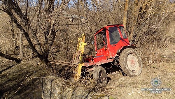 В Полтавской области изнасиловали женщину и переехали трактором 