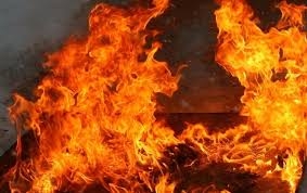 На Николаевщине горела квартира многоэтажного дома были спасены  женщина и ее сын 