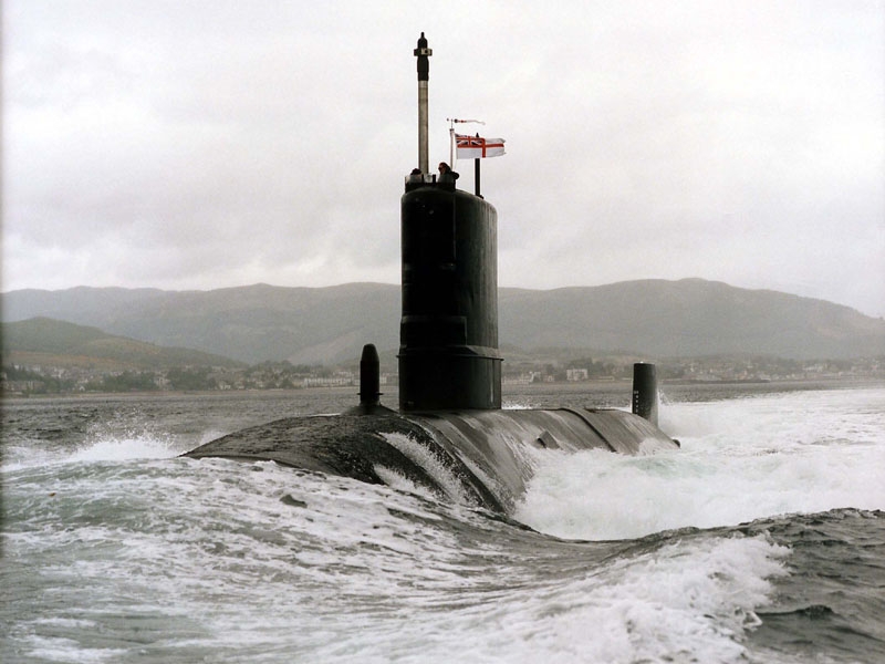 Великобритания отправила подводный флот к берегам Сирии