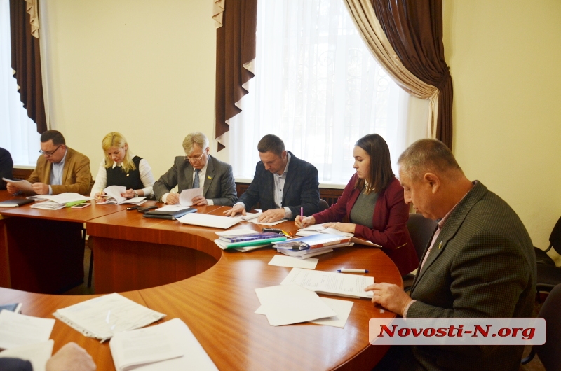 В Николаеве депутатам не хватило голосов, чтобы убрать незаконную заправку