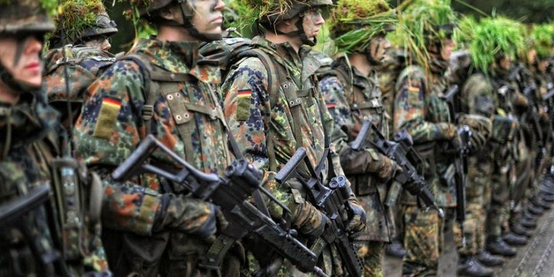 Глава Европарламента выступил за создание единой армии ЕС