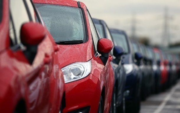 В Украине значительно выросли продажи новых авто