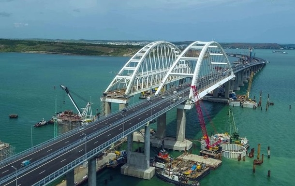 Крымский мост для проезда автотранспорта откроют 16 мая