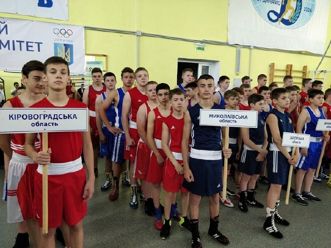 Николаевские боксеры везут победу с Чемпионата Украины