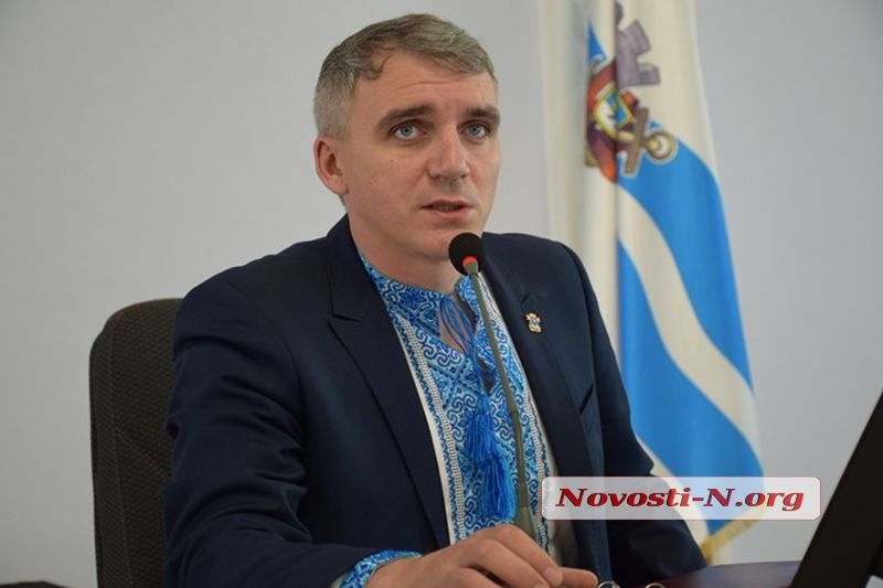 Сенкевич напомнил, что на капитальный ремонт дорог в Николаеве выделено ноль гривен