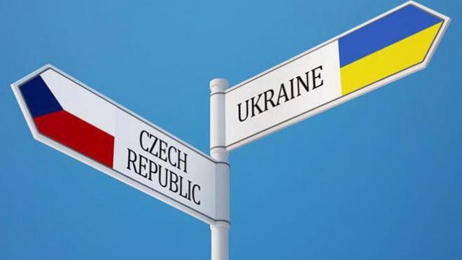 Чехия упростит трудоустройство для граждан Украины