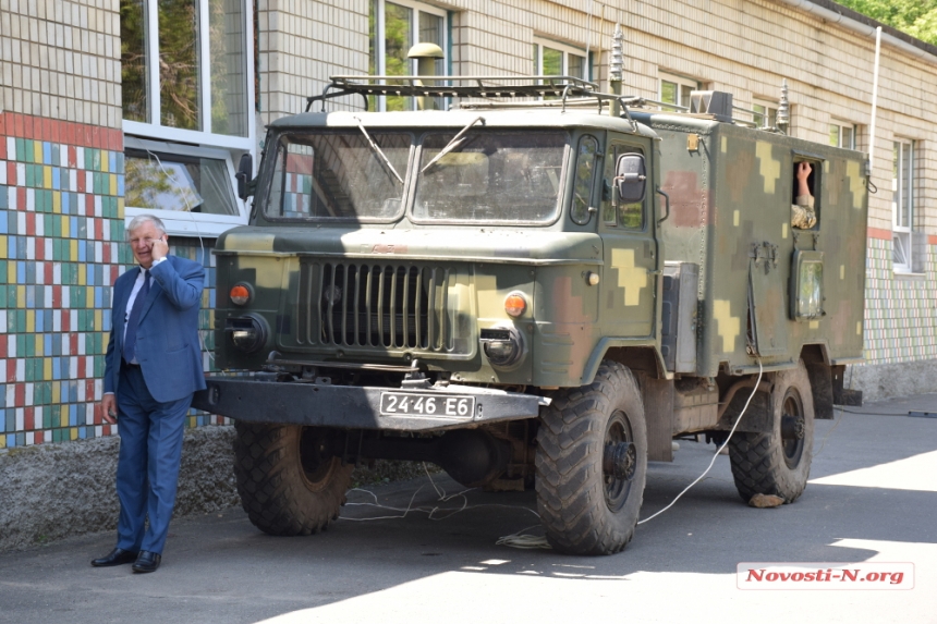 Как в Николаеве Президент Украины менял береты морпехам. ФОТОРЕПОРТАЖ