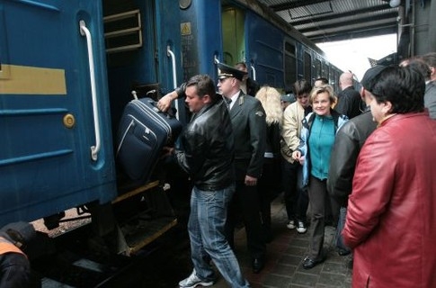 На майские празднки в Украине введут 21 дополнительный поезд