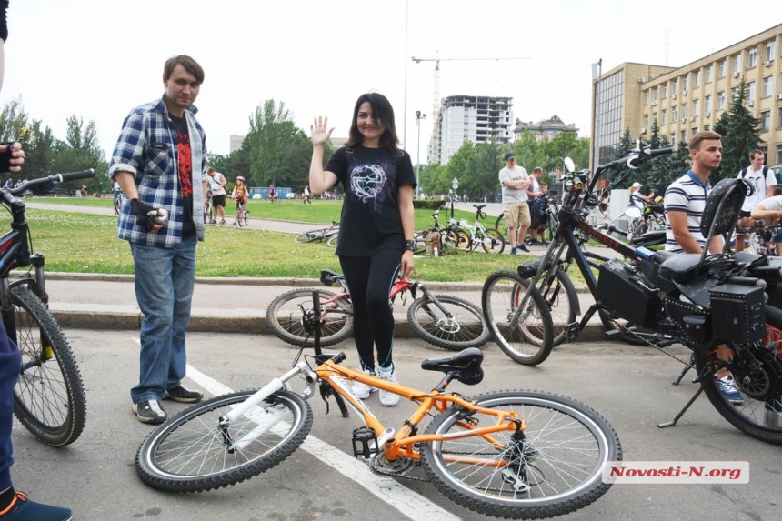 В Николаеве прошел масштабный велодень — участвовали несколько тысяч велосипедистов