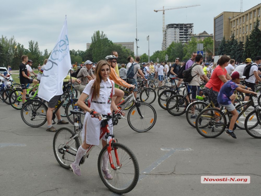 В Николаеве прошел масштабный велодень — участвовали несколько тысяч велосипедистов