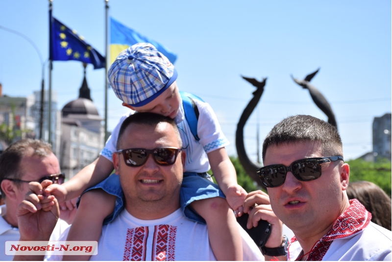 Как в Николаеве прошел марш вышиванок. ФОТОРЕПОРТАЖ