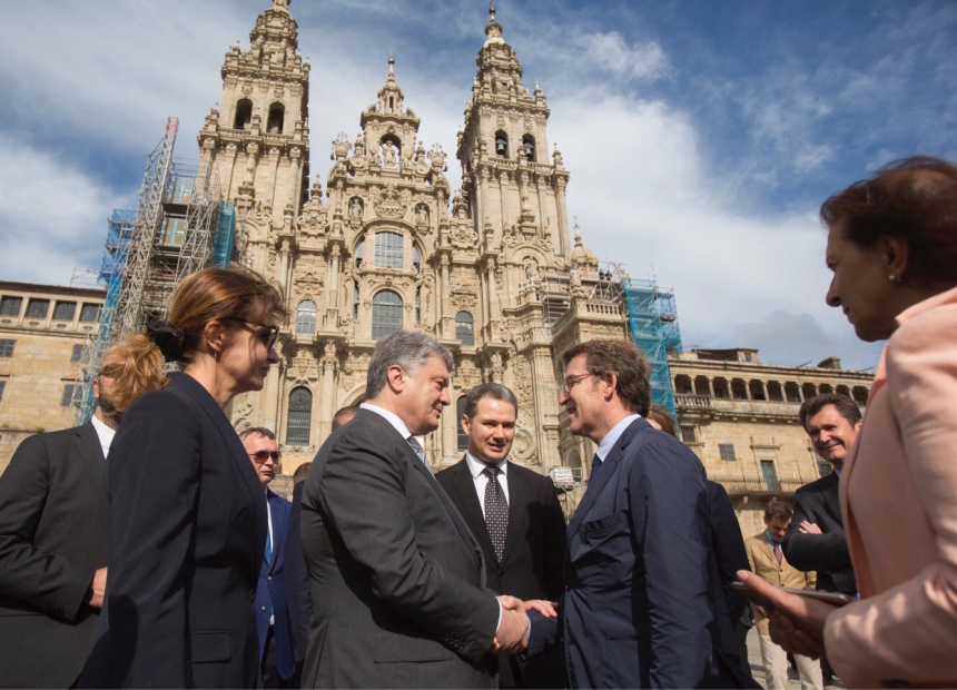 Порошенко начал визит в Испанию с посещения Галисии