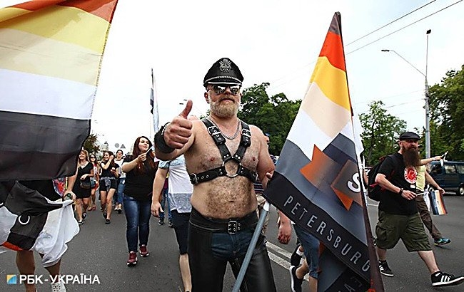 Порошенко готовит законопроект о защите прав ЛГБТ-украинцев