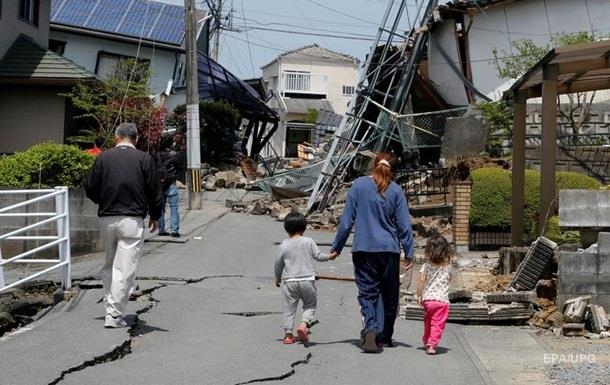 Землетрясение в Японии: двое погибших, более десяти раненых