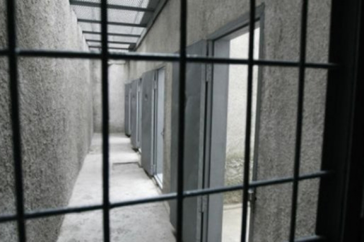В Херсонской области из СИЗО сбежали двое заключенных