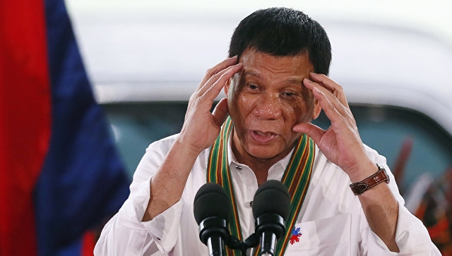 Президент Филиппин поспорил на свой пост о существовании Бога