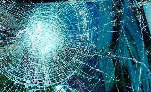 На Николаевщине мужчина после драки выбил стекло в полицейском автомобиле