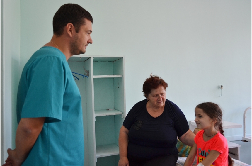 Николаевские врачи областной детской больницы провели операцию, которая спасла жизнь ребенка