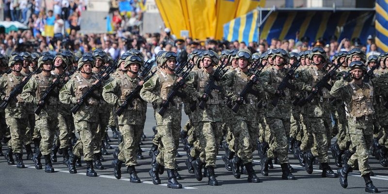 Ко Дню Независимости украинцам покажут оружие, которое видели только избранные