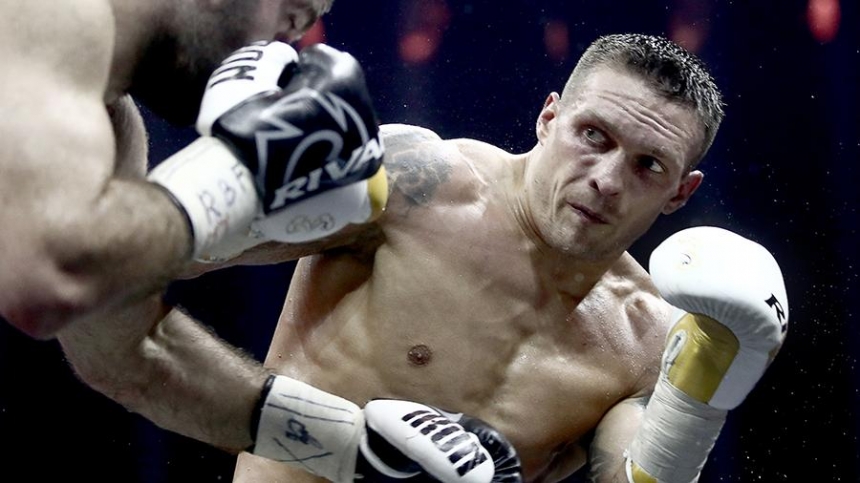 Украинский боксер Усик стал абсолютным чемпионом мира в тяжелом весе