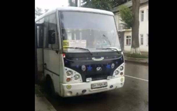 Под Киевом водитель маршрутки избил полицейского, - СМИ