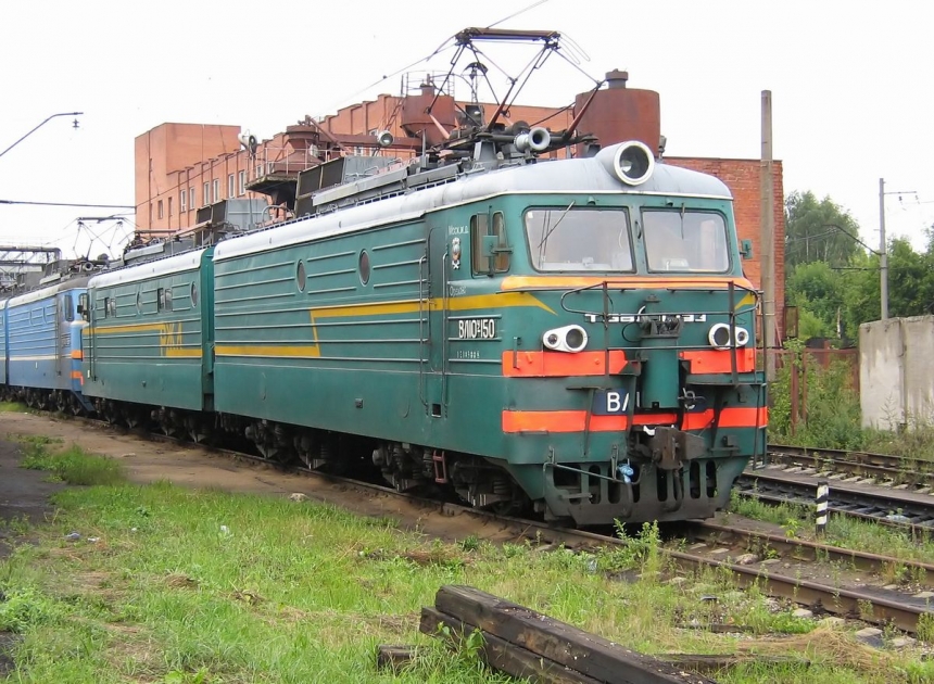 В Запорожской области во время стыковки локомотив врезался в поезд: 26 пострадавших