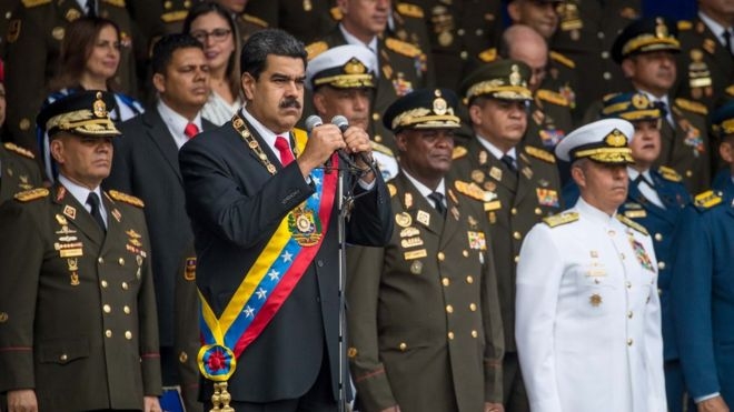 Президента Венесуэлы пытались подорвать во время празднества – пострадали 7 человек 