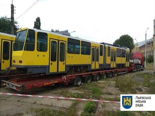 Во Львове закупили немецкие б/у трамваи, у которых не открываются двери