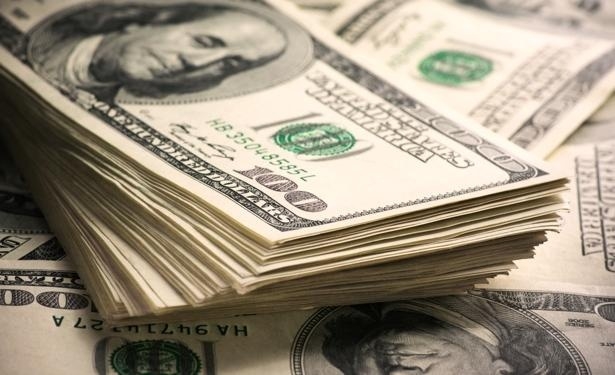 В НБУ отчитались, сколько денег потратили на попытку усмирить доллар