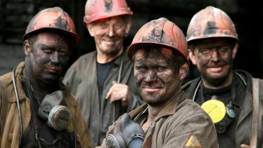 Порошенко подписал закон, который должен "снять напряжение среди шахтеров"