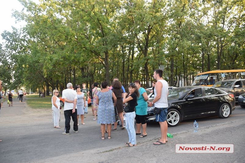 Перекрытие проспекта в Николаеве: хроника. ФОТО, ВИДЕО