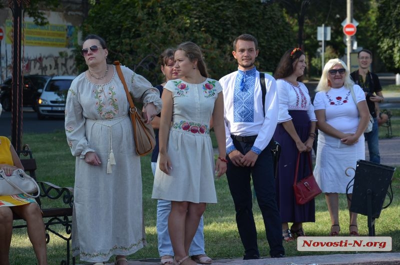 В Николаеве прошел «Марш вышиванок». ФОТОРЕПОРТАЖ