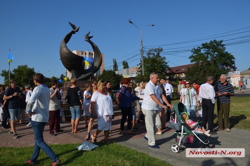 В Николаеве прошел «Марш вышиванок». ФОТОРЕПОРТАЖ