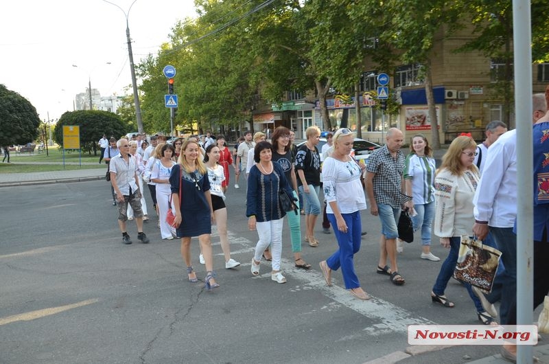 В Николаеве прошел «Марш вышиванок». ФОТОРЕПОРТАЖ