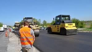 Омелян назвал стоимость ремонта километра дороги в Украине