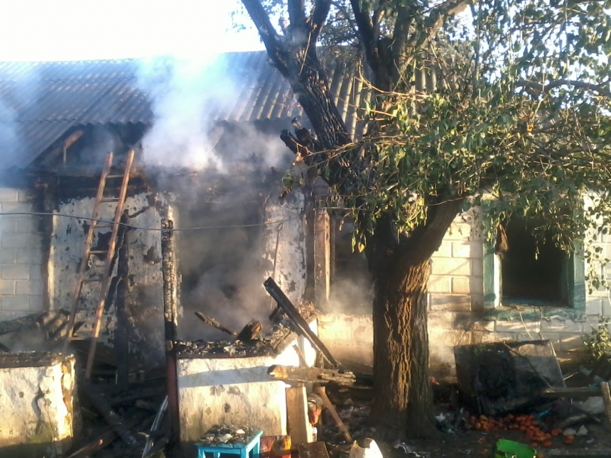 На Николаевщине из-за короткого замыкания горел жилой дом