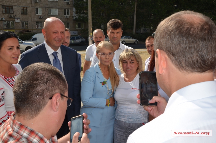 «Верю в новую конституцию и новый экономический курс», - Тимошенко в Николаеве