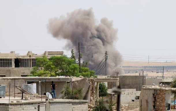 Сирийская и российская авиация бомбили Идлиб