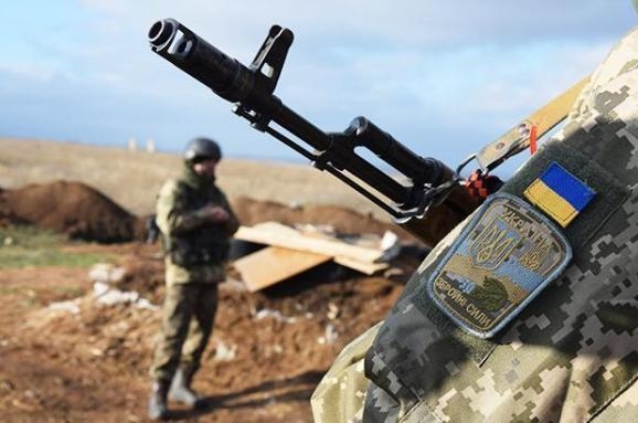 Сутки на Донбассе: погибли два военных, один ранен