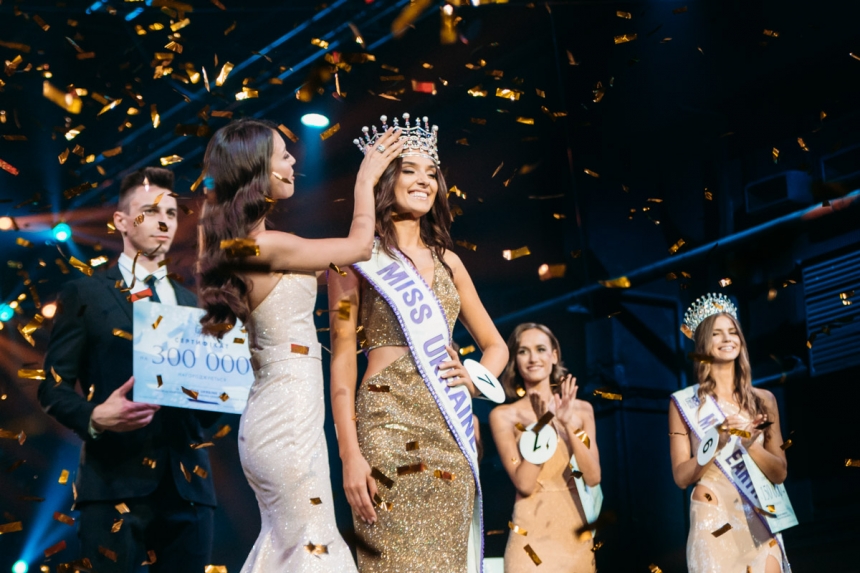 Победительницу Мисс Украина-2018 лишили короны спустя 4 дня после конкурса