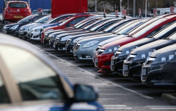 В Украине импорт авто вырос почти на треть
