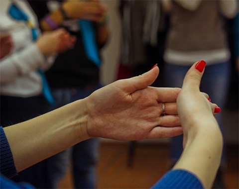 Все школы Украины получат азбуку языка жестов