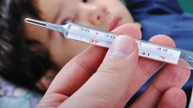 В Сумах 10 школьников заболели менингитом, среди родителей возникла паника