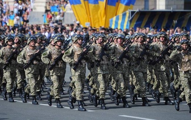 Верховная Рада утвердила воинское приветствие "Слава Украине"