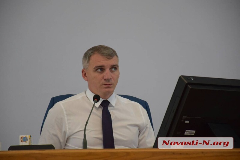 «Фекальный скандал» на сессии в Николаеве депутат назвал позором мэра Сенкевича